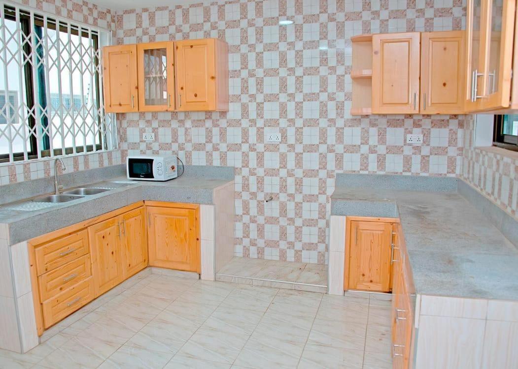 The Lords Palace Guest House Tema Exterior photo
